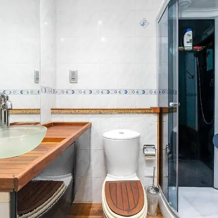 Luxury Studio With Balcony - Close To Metro & Marina دبي المظهر الخارجي الصورة