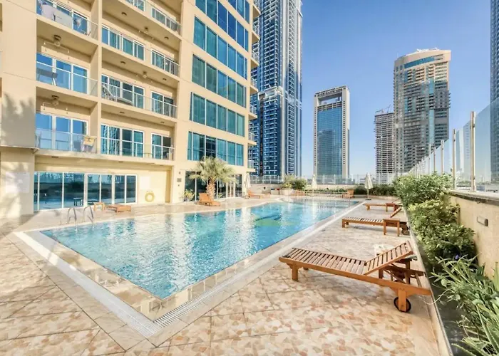 Luxury Studio With Balcony - Close To Metro & Marina
